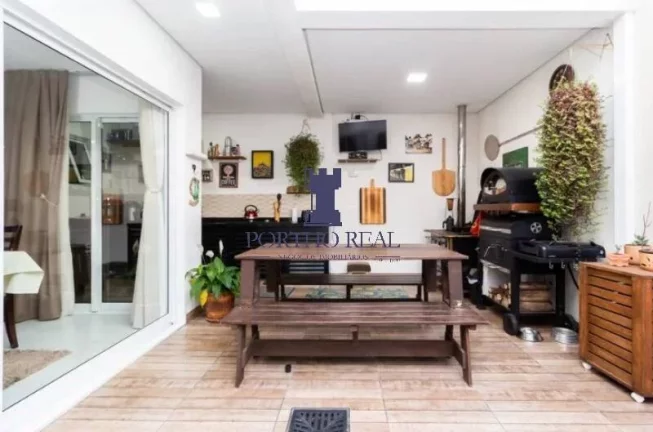 Imagem SOBRADO COM 3 QUARTOS (1 SUÍTE) EM CAMPO LARGO
