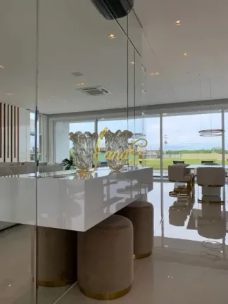 Imagem Sobrado finamente mobiliado e decorado condomínio Sense