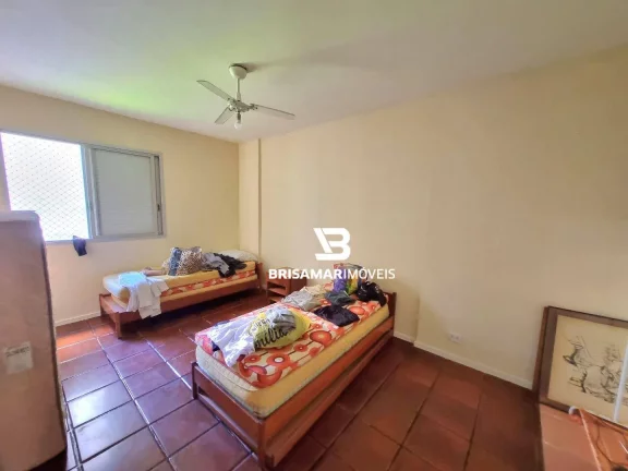 Imagem PITANGUEIRAS- UMA QUADRA DA PRAIA , LOCALIZAÇÃO ESPETACULAR , GARAGEM NO PRÉDIO.
