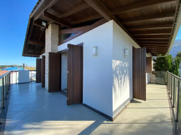 Imagem Casa à venda em Torres, Centenário, com 4 quartos, 204,24m²