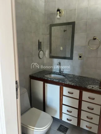 Imagem Este espaçoso apartamento de 100 m² está localizado em uma das regiões mais tradicionais de Camp...