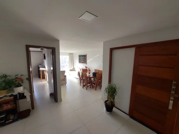 Imagem Cobertura Duplex, 03 Quartos, 01 Suite, 02 Vagas de Garagem, Avenida Praiana, Praia do Morro, Guarapari ES