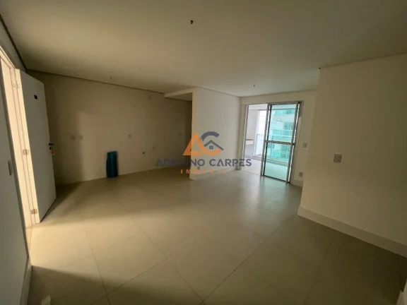 Imagem Summer Home Clube, Apartamento 02 quartos sendo 01 suíte na Praia de Itacolomi, norte de Piçarras. Adriano Carpes Imóveis Vende