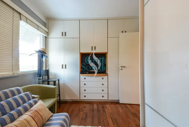 Imagem Apartamento à Venda em Jardim Europa - São Paulo/SP.