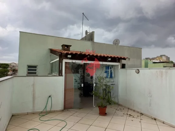 Imagem Cobertura em Prédio Sem, 2 dorms com móveis planejados, sacada, quintal com churras , 2 vagas, Bairro Vila Camilópolis, Santo André