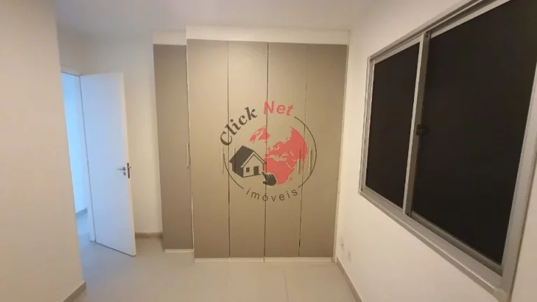 Imagem Ótimo Apartamento próximo ao trolebus no bairro Canhema em Diadema à Venda, nada para fazer