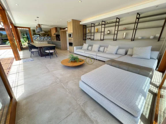 Imagem Casa em dois lotes a venda Condomínio Bougainville II piscina aquecida