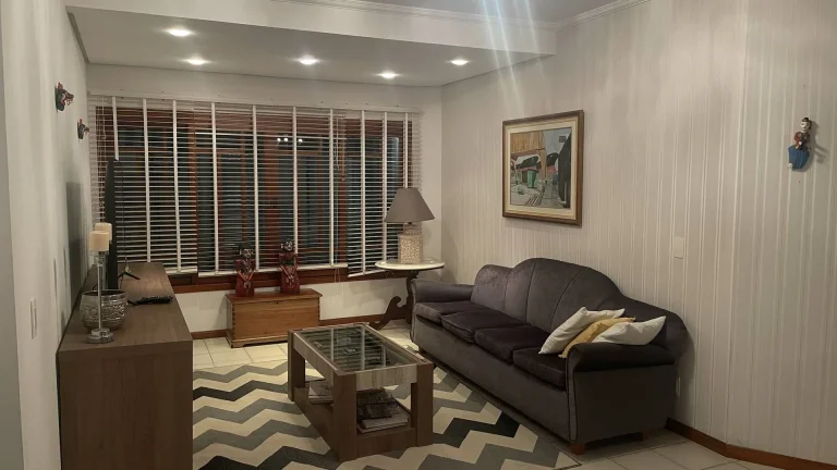 Imagem Casa com 6 Quartos para Temporada em Jurerê Internacional