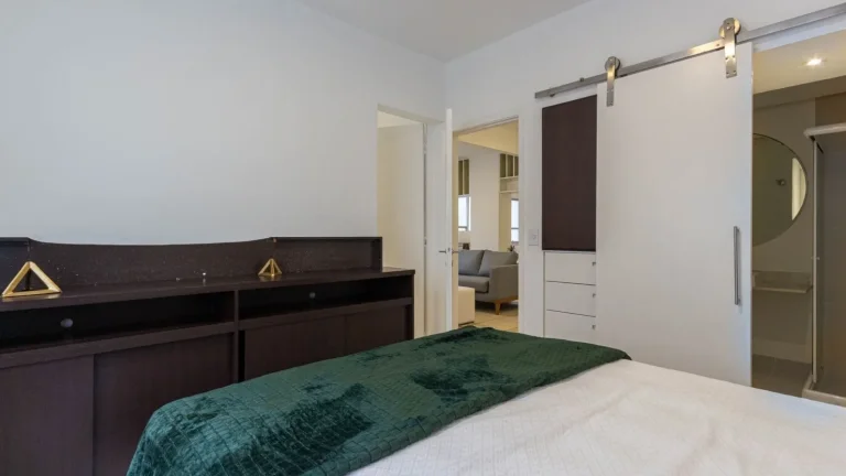 Imagem Apartamento Lagoa - 79M², 2 Dorms, 1 Suíte, 1 Vaga Demarcada, Armários.