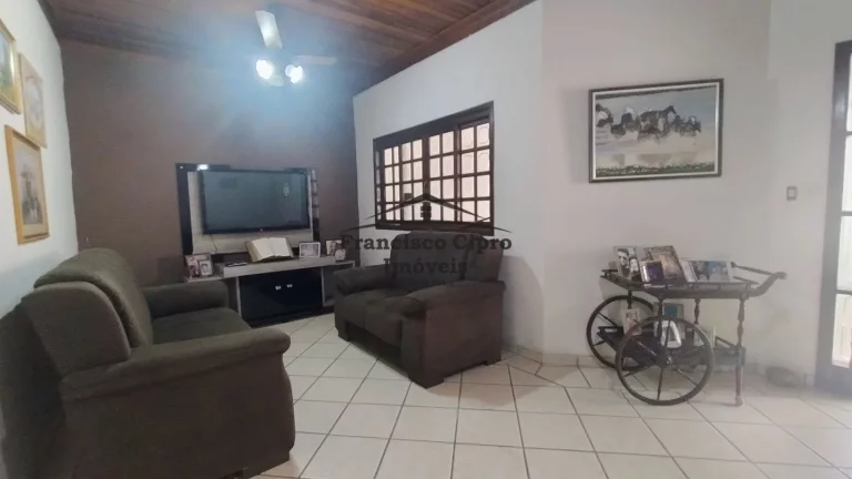 Imagem Casa à venda no bairro Cohab - Parque Residencial Anna Guilhermina Rois Alves - Guaratinguetá/SP