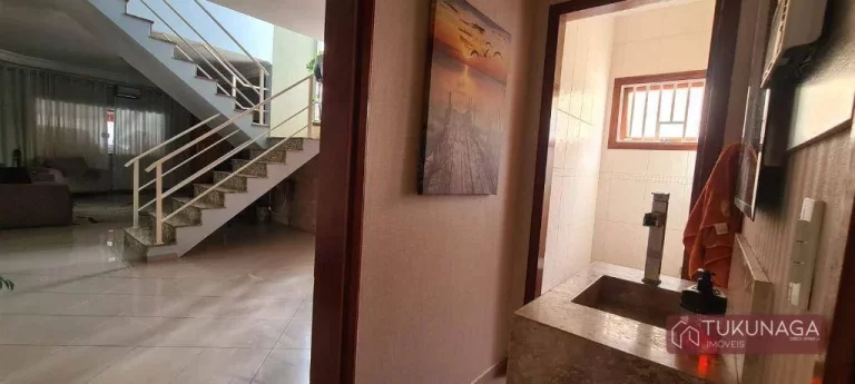 Imagem Sobrado com 3 dormitórios à venda, 192 m² por R$ 1.350.000,00 - Vila Galvão - Guarulhos/SP
