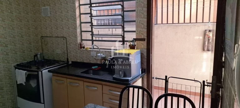 Imagem Casa Térrea 125m², 3 Dormitórios, 1 Banheiro, 1 Lavabo, 2 Vagas, Churrasqueira, Cômodo de depósito na Vila Bela Vista, Santo André