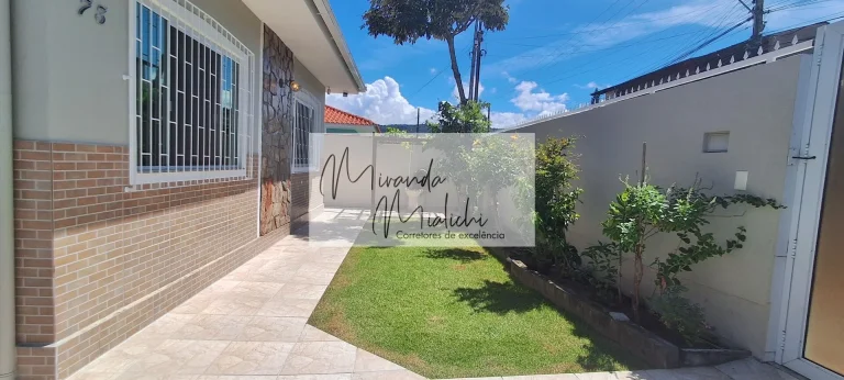 Imagem Encantadora Casa 4 Quartos em Biguaçu