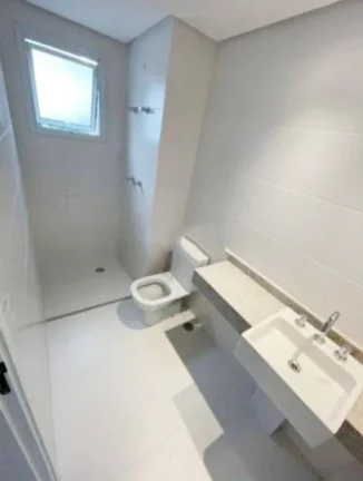 Imagem Apartamento 130M², 3Q, 3 Suítes, 4 Banheiros, 2 Vagas, Piscina Climatizada, Infantil e Raia de 25M, Sauna, Salão de Festas e Jogos, Churrasqueira.