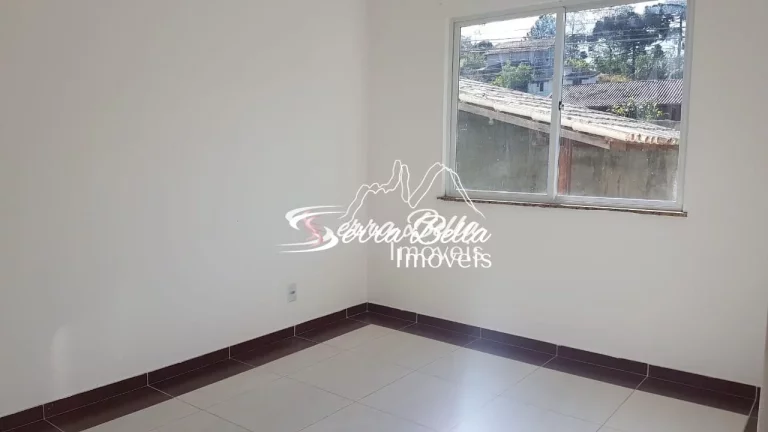 Imagem Casa com 4 dormitórios à venda, 200 m² por R$ 790.000,00 - Albuquerque - Teresópolis/RJ