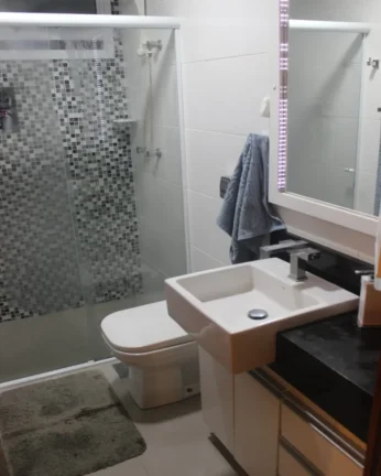 Imagem Imperdível oportunidade de investimento em Guarujá-SP: Apartamento de 3 quartos, 1 suíte, 2 salas, 3 banheiros, 2 vagas de garagem, 111,00 m² na Pitangueiras.