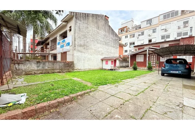 Imagem Terreno à venda em Porto Alegre, Jardim Botânico, 250m2
