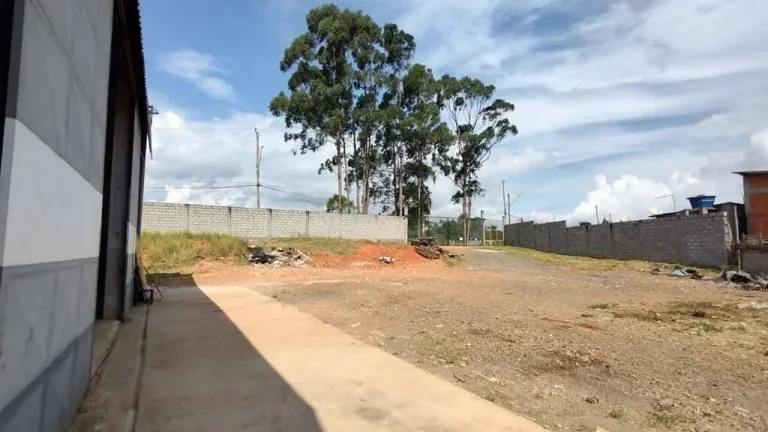 Imagem Galpão 3.000 m², fabricação, estoque, trifásico, fácil acesso
