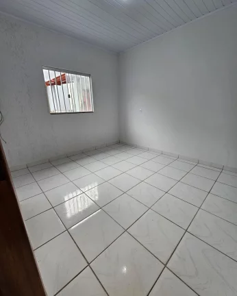 Imagem Casa 3/4 Com Suite Sozinha No Lote No Jardim Imperial Em Trindade