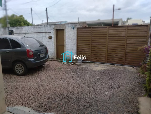 Imagem Casa 3 dormitórios com 1 suíte no Bairro Lami