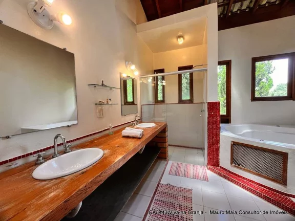 Imagem Casa em meio a muito verde com 671 m² Granja Viana - Cotia