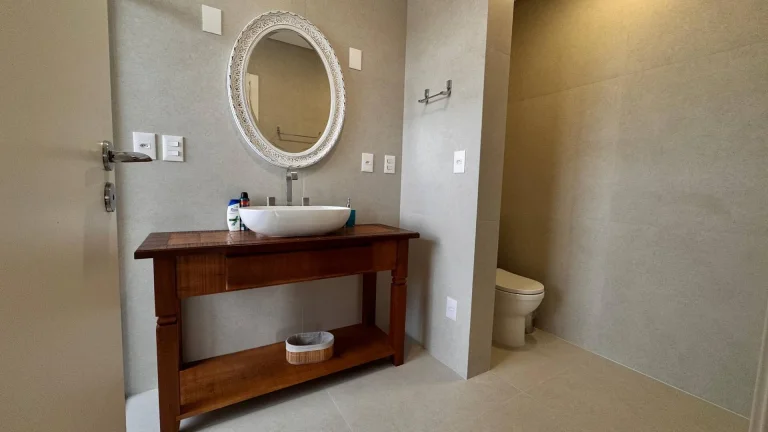 Imagem Apartamento duplex novo para temporada em Jurerê – vista para o mar