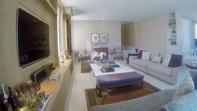 Imagem Casa no Res. Gênesis I - 400m²