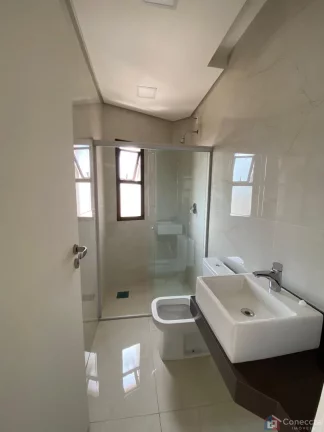 Imagem Apartamento à Venda no Centro de Patos de Minas-MG com 2 Dormitórios Imóvel em Localização Privilegiada Próximo a Comércio, Farmácia e Padaria