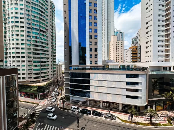 Imagem Apartamento Quadra Mar para Venda em Balneário Camboriú / SC no bairro Pioneiros