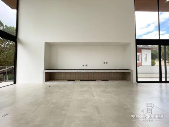 Imagem Casa à venda, 330 m² por R$ 4.900.000,00 - Várzea - Teresópolis/RJ