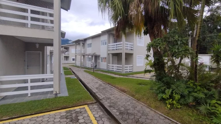 Imagem CASA ESTILO APTO - 2 DORMITÓRIOS À 400 M. PRAIA MARANDUBA - UBATUBA