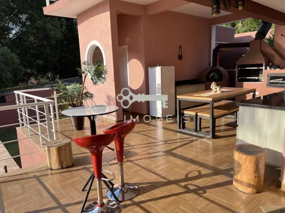Imagem Jd Colonial - Nova, moderna, 4 suítes e 7 vagas cobertas!