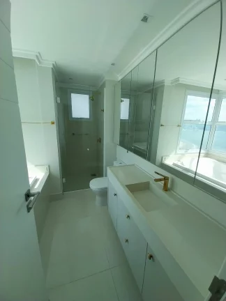 Imagem Apartamento com 4 dormitórios à venda sendo 4 suítes, 140.19 m² por - R$ 7.399.000,00 - Centro - Bal. Camboriú/SC