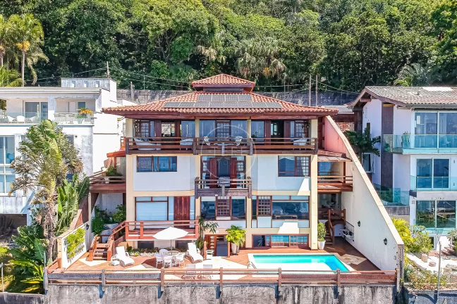 Imagem CASA com VISTA MAR de ALTO PADRÃO - 4 SUÍTES - 522m²
