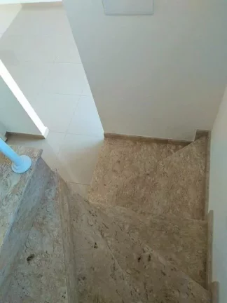 Imagem Sobrado com 2 dormitórios à venda, 65 m² por R$ 440.000,00 - Vila Colorado - Suzano/SP