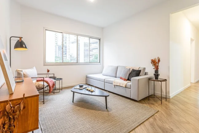 Imagem Apartamento 94M², 3Q, 2 Banheiros, 1 Vaga, Banheiro de Serviço, Armários.