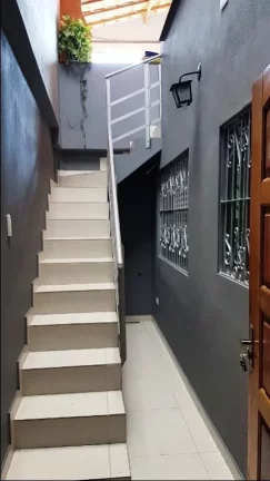 Imagem Sobrado com 3 dormitórios à venda, 198 m² por R$ 430.000,00 - Jardim Costa e Silva - Cubatão/SP