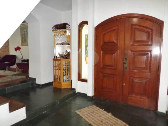 Imagem Casa à venda com 4 quartos, sendo 2 suítes, em Morumbi, São Paulo - SP