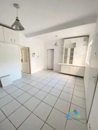 Imagem Belíssimo sobrado,4 dormitórios, 1 suíte com closet, escritório, sala de estar, sala de jantar, lavabo, cozinha espaçosa, despensa, lavanderia.