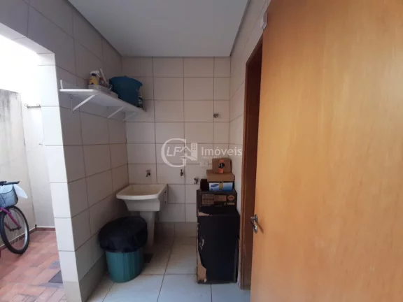 Imagem Lindo Sobrado no Bairro Margarida.!!