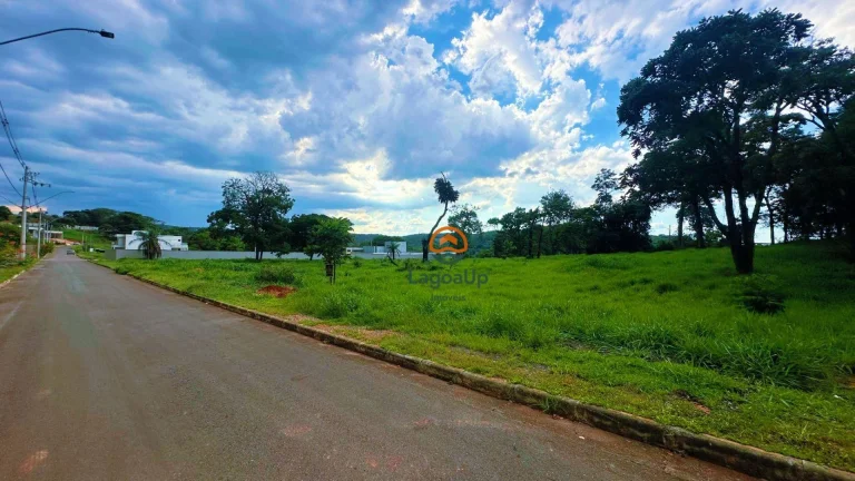 Imagem Terreno à venda, 1000 m² por R$ 290.000 - Condomínio Versailles Ville de France - Lagoa Santa/MG