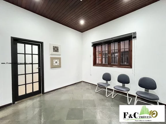 Imagem Casa Comercial para Locação em Limeira, Vila Claudia, 2 dormitórios, 1 suíte, 2 banheiros, 2 vagas