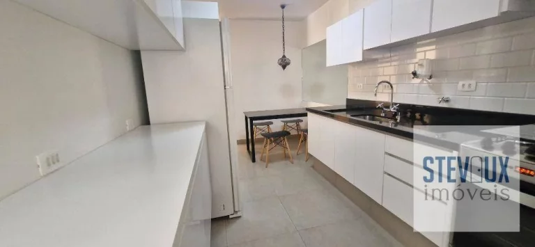 Imagem Apartamento reformado com lazer na melhor rua do Itaim Bibi