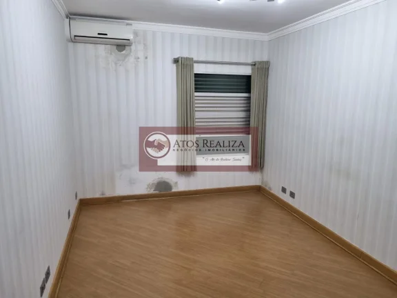 Imagem Casa térrea com edícula em Santo Amaro - São Paulo: 172m², 5 dormitórios, 1 suíte, 3 banheiros por R$980.000. Compre agora!