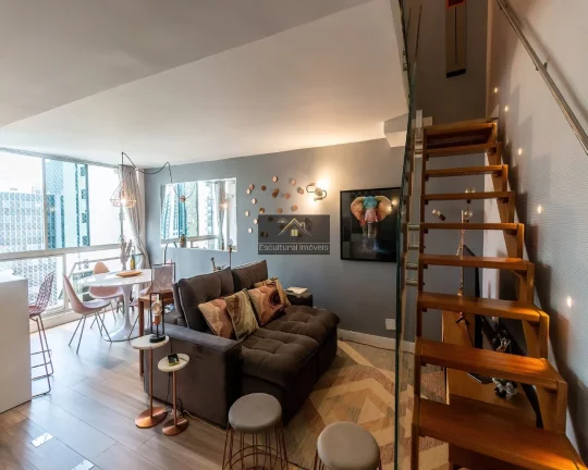 Imagem NO CORAÇÃO DO CHARMOSO BADALADO BAIRRO ITAIM APARTAMENTO DUPLEX 49,32 M 1 DORMITÓRIO SUÍTE SALA 2 AMBIENTES COZINHA ABERTA AR-CONDICIONADO 1 VAGA