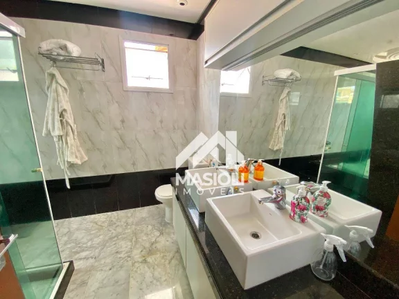 Imagem Raridade: casa virada para o mar em Interlagos