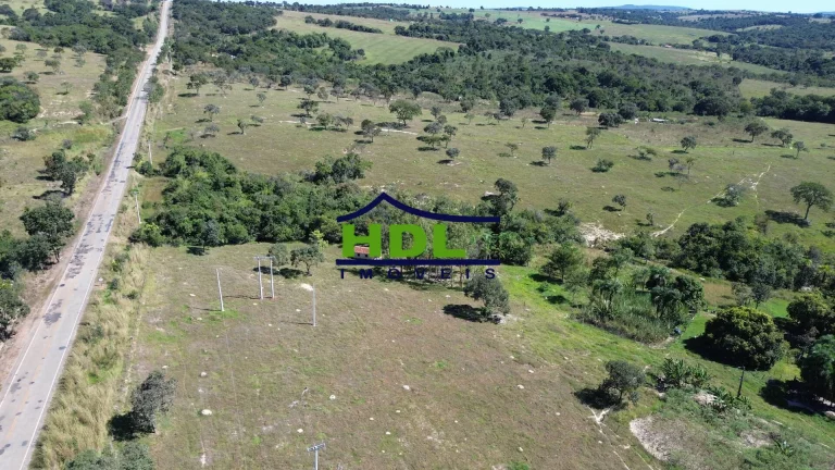 Imagem Chácara com 30,87 Hectares beira asfalto 85 kms de Goiânia