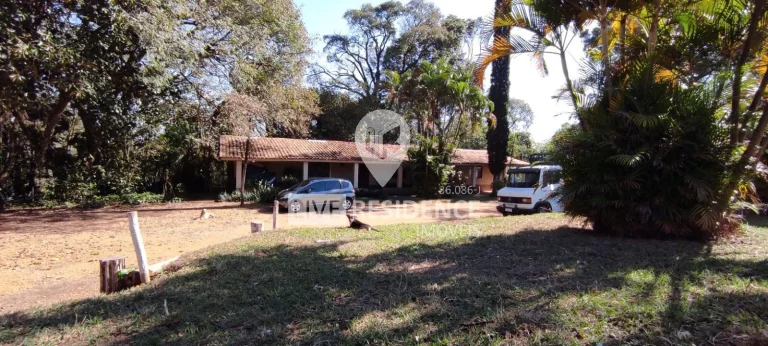 Imagem Área com 26.000 m² à 3 km do centro de Itatiba! Live Imóveis
