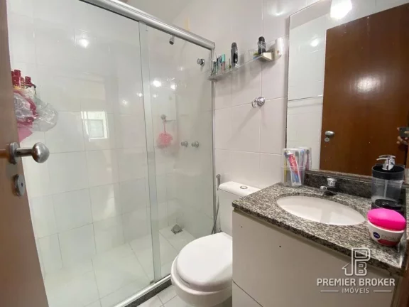 Imagem Apartamento à venda, 60 m² por R$ 470.000,00 - Artistas - Teresópolis/RJ