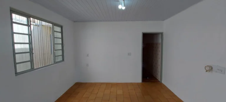 Imagem Casa à venda excelente oportunidade de negócio - Área útil 138 m2 com 2 dormitórios - 1 vaga - Vila